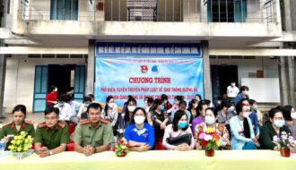 Đoàn Thanh niên Công an tỉnh phối hợp Thành đoàn thành phố Trà Vinh tổ chức tuyên truyền phòng, chống ma túy cho học sinh